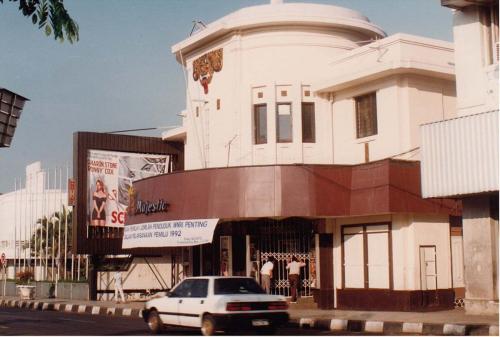 Lebih Dekat dengan Bioskop Concordia, Bioskop Pertama di Indonesia
